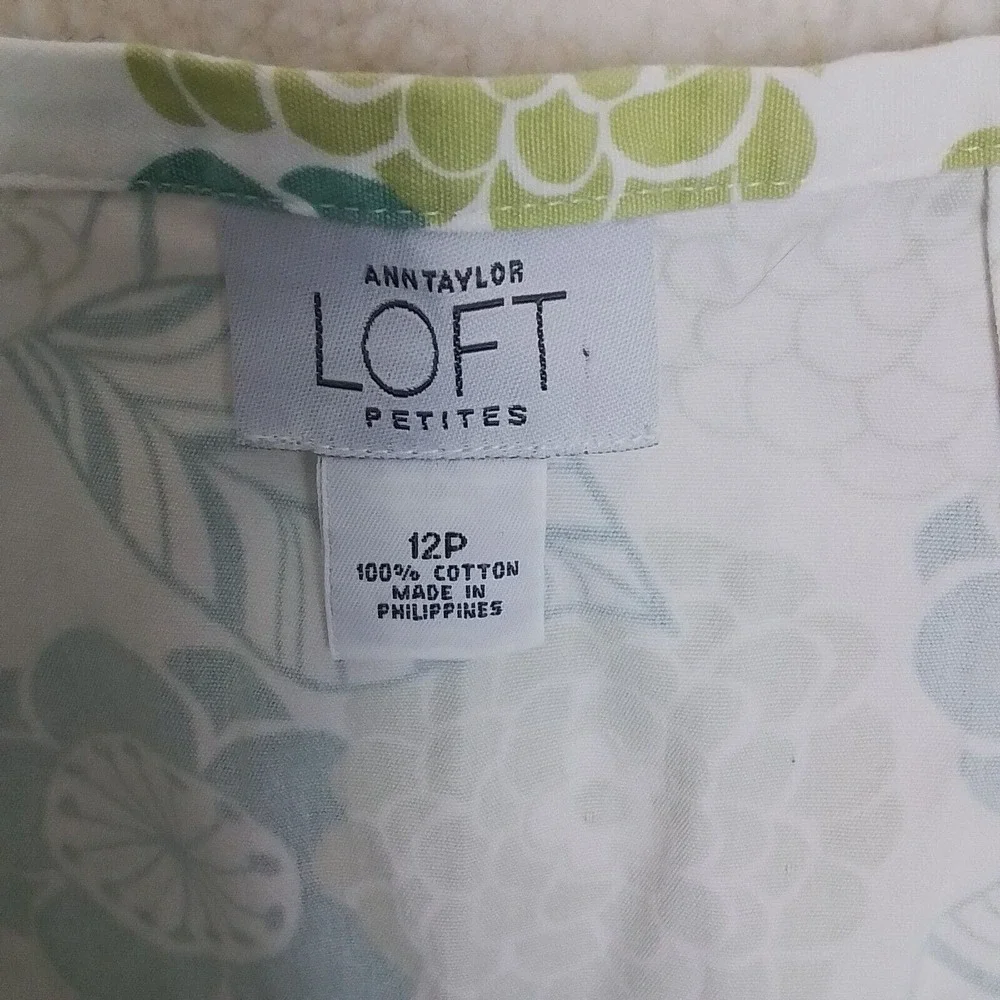 LOFT 100% Cotton Casual Short Skirt Size 12 Petite in White‎ Green Floral Design